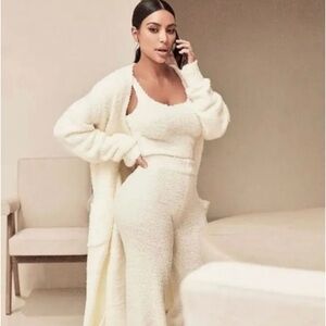 SKIMS white cozy (2 piece) set size L/XL